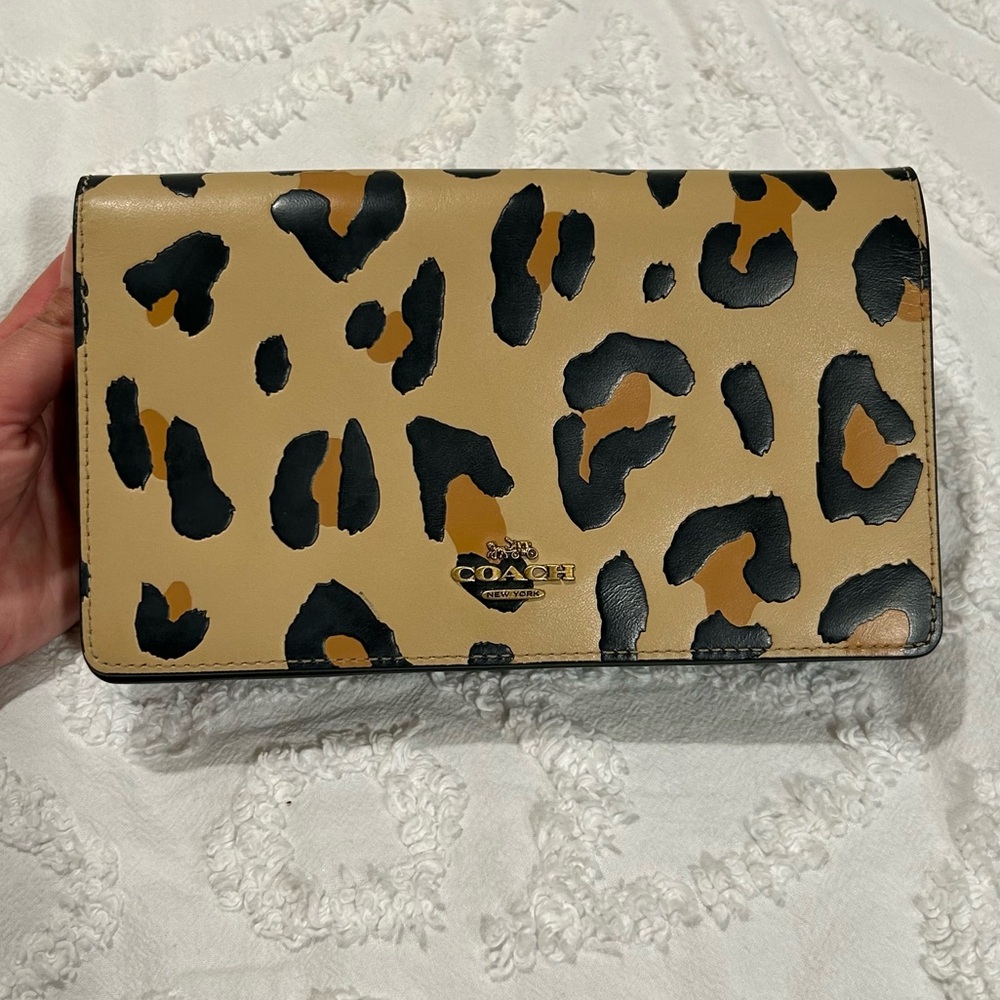 Coach Callie Foldover Chain Clutch with Leopard Print - Picture 2 of 9